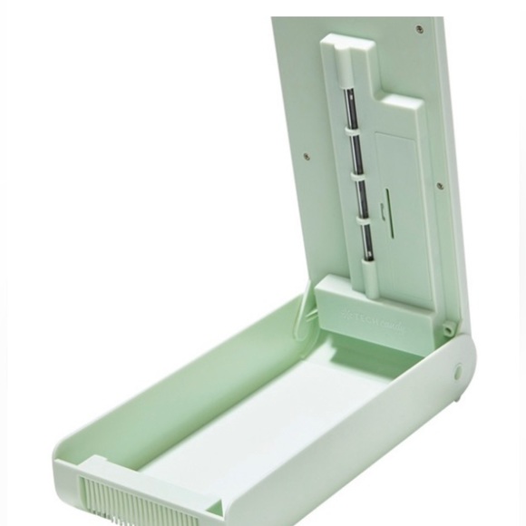 Tech Candy Clean Slate UV Sanitizing Disinfectant Bed - Picture 6 of 6